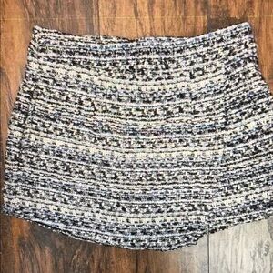 Chic Tweed Mini Skirt